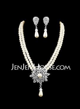 Ivory Pearl Two Piece Mini Heart Ladies Necklace and Earrings Jewelry Set (011005582)