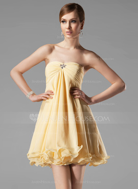 Empire Sweetheart Short/Mini Chiffon Homecoming Dress With Ruffle Beading (022021289)