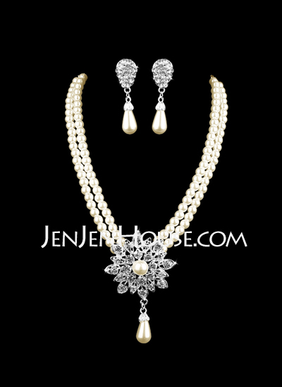 Ivory Pearl Two Piece Mini Heart Ladies Necklace and Earrings Jewelry Set (011005582)