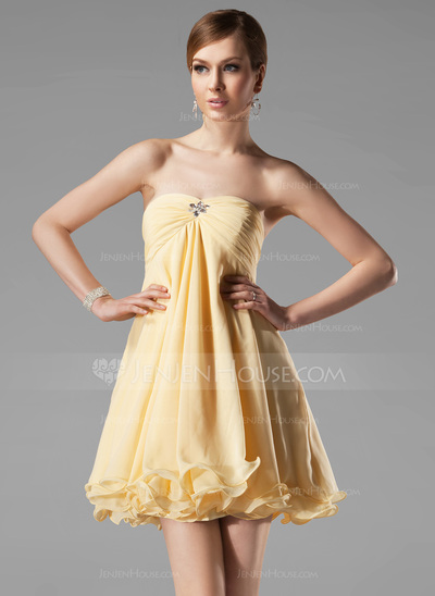 Empire Sweetheart Short/Mini Chiffon Homecoming Dress With Ruffle Beading (022021289)