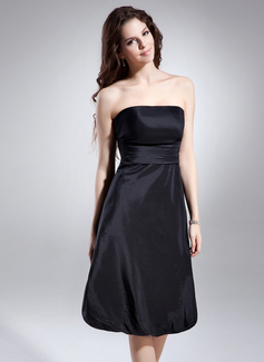 A-Line/Princess Strapless Knee-Length Taffeta Homecoming Dress With Ruffle (022015614)