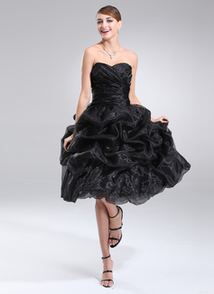 A-Line/Princess Sweetheart Tea-Length Organza Homecoming Dress With Ruffle (022021295)