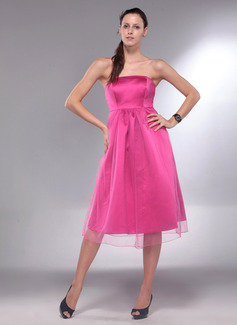 A-Line/Princess Strapless Knee-Length Satin Tulle Maternity Bridesmaid Dresses With Ruffle (045013064)