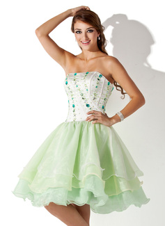 A-Line/Princess Strapless Knee-Length Organza Satin Homecoming Dress With Beading (022008138)