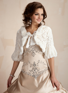 Half-Sleeve Faux Fur Wedding Wrap (013005745)