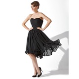 Vestidos princesa/ Formato A Coração Na altura do joelho Tecido de seda Vestidos leve preto com Pregueado (043004243)