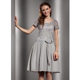 A-Line/Princess Square Neckline Knee-Length Chiffon Lace Homecoming Dress With Ruffle (022020676)