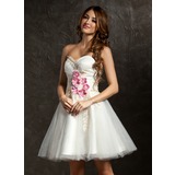 A-Line/Principessa A cuore Corto Tulle Abito da riunione di scuola con Increspature Perline Appliques Fiori (022011444)