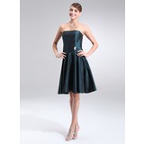 A-Line/Princess Strapless Knee-Length Taffeta Cocktail Dress With Ruffle Crystal Brooch (016002434)