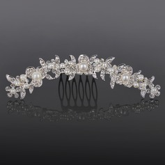 Alloy With Rhinestones Wedding Hair comb (042016804)