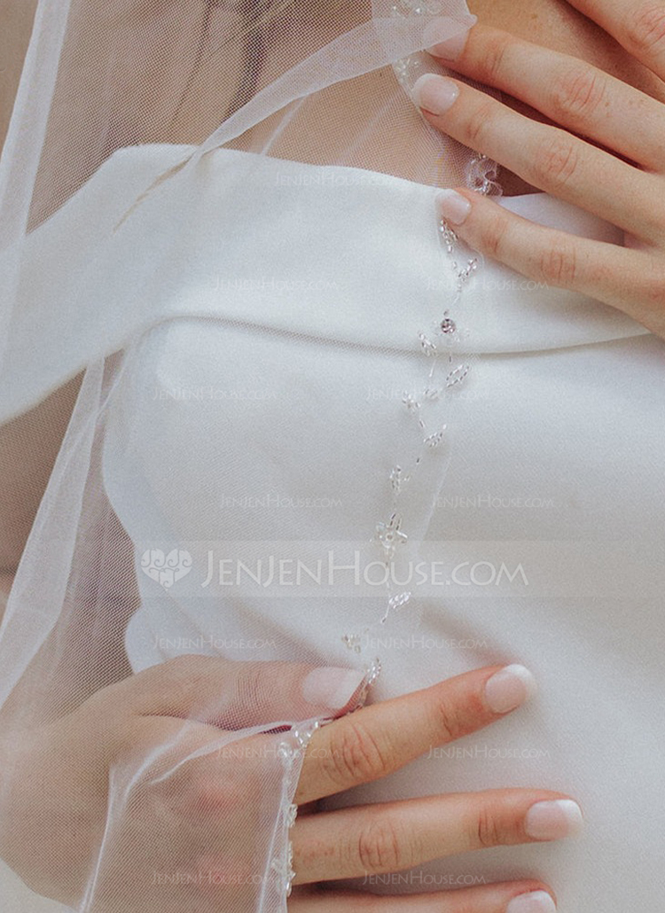 Beading Cut Edge Single Tier Tulle Bridal Fingertip Length Wedding Veils 