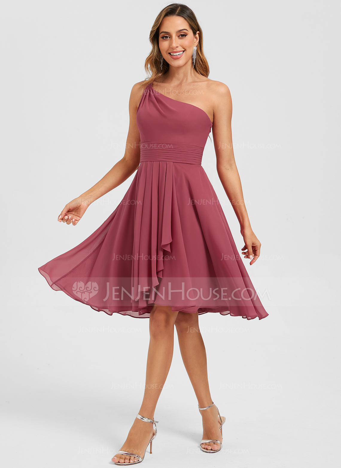 Kjole med A-linje One-Shoulder Asymmetrisk Chiffon Cocktailkjole med Flæsekanter 