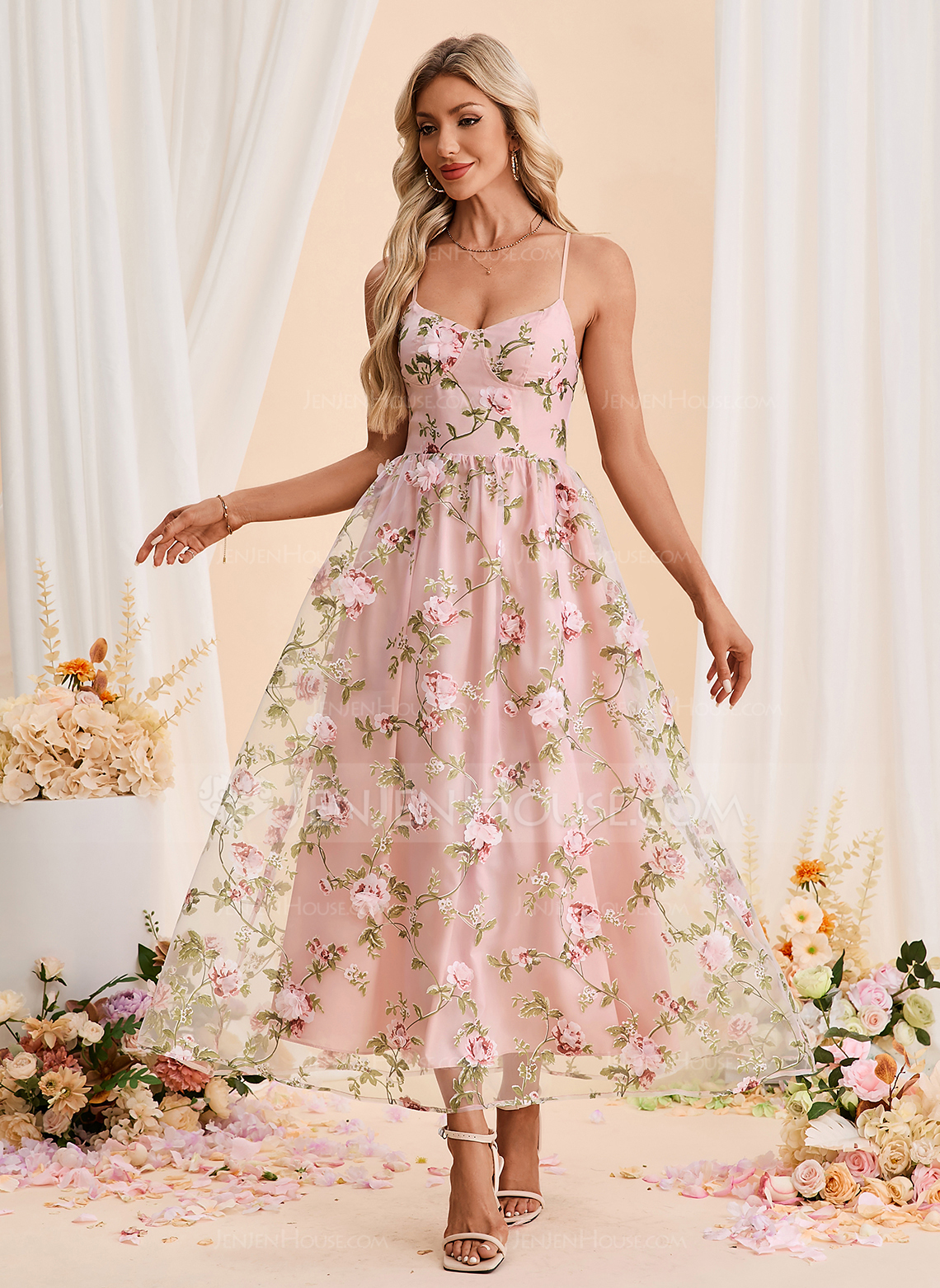 Embroidered Sweetheart Spaghetti Straps A-line Organza Maxi Dress 