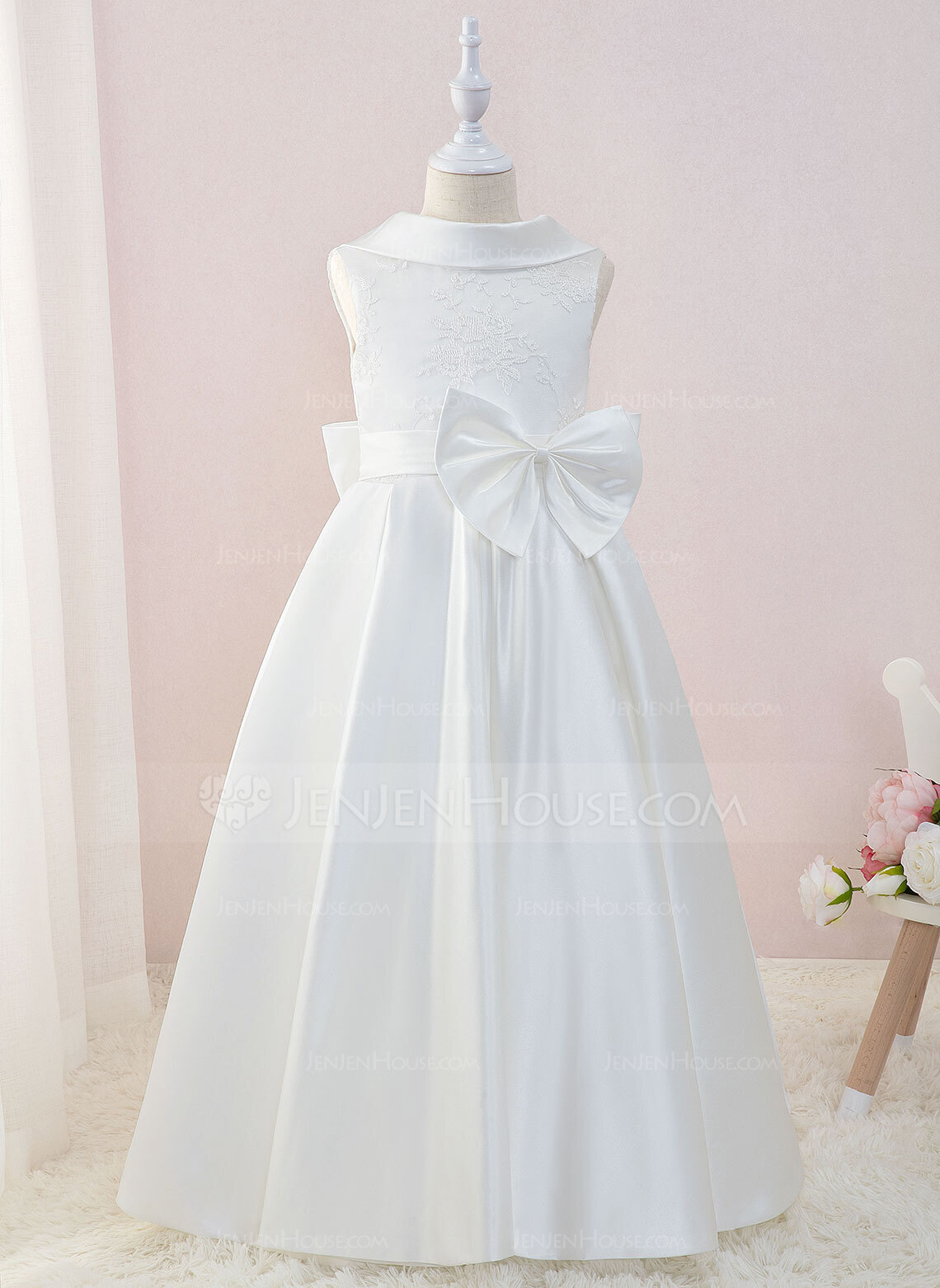 Robe princesse avec nœud en dentelle