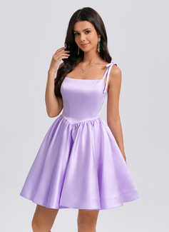 Ball-Gown/Princess Square Short Satin Homecoming Dress With Bow 