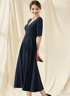 A-line kjole V-hals Te-lengde Strekk-crêpe Cocktailkjole med Profilering 