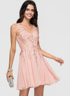 A-line kjole V-hals Kort/Mini Chiffong Skoleball Kjoler med Profilering 