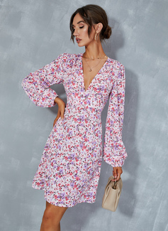 Frynse V-hals Lange ermer A-line kjole Chiffong Mini Motekjoler 