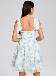A-line Square Short Chiffon Homecoming Dress With Bow 