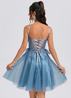 A-line V-Neck Short Tulle Homecoming Dress With Sequins Beading Appliques Lace 