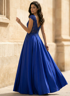 Jurk van satijn met pailletten