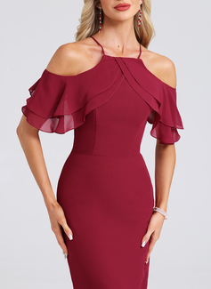 Jurk medium van de chiffon met koude schouder