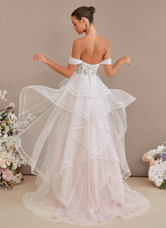 Ball-Gown/Princess Off the Shoulder Sweep Train Tulle Lace Wedding Dress With Sequins 
