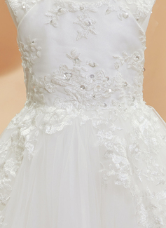 A-line kjole Scoop Gulvlengde Tyll Brudepikekjole barn med Cape paljetter 