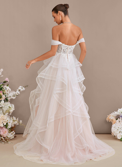 Ball-Gown/Princess Off the Shoulder Sweep Train Tulle Lace Wedding Dress With Sequins 