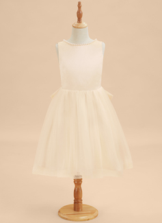 A-Linien-Kleid Rundhals Knielang Satin Tüll Blumenmädchenkleid mit Schärpe Perlen 