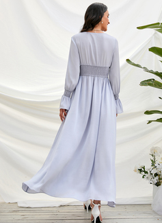 Splittet Front V-hals Lange ermer Elegant A-line kjole Satin Midi Motekjoler 