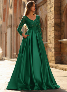 Jurk van satijn met pailletten