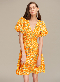 Blomstertrykk V-hals A-line kjole Bomullsblanding Mini Motekjoler 