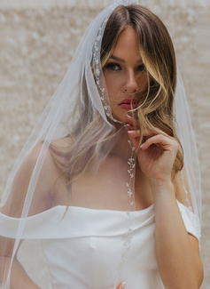 Beading Cut Edge Single Tier Tulle Bridal Fingertip Length Wedding Veils 