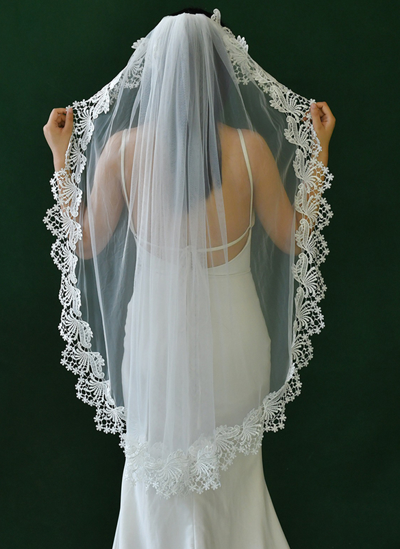 Lace Edge Single Tier Bridal Fingertip Length 39" Mantilla Wedding Veils 