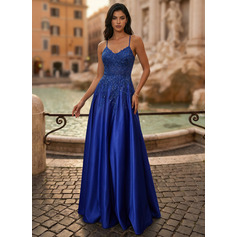 Kleid mit Spaghettiträger Pailletten aus Satin