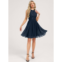 Kjole A-line kjole i Blonder med Ruffle