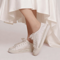 Женский Свадебная обувь кружевной Satin Плоский каблук Круглый носок Свадебные кроссовки горный хрусталь Повседневная свадьба обувь 