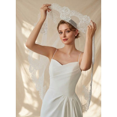 Lace Edge Single Tier Mantilla Fingertip Length 39" Wedding Veils