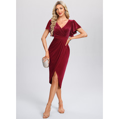 Kotelomekko v-kaula epäsymmetrinen polven alle sametti cocktail-mekko jossa laskostettu (016285515)