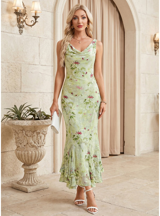 Decote degagê jacquard veludo maxi vestido