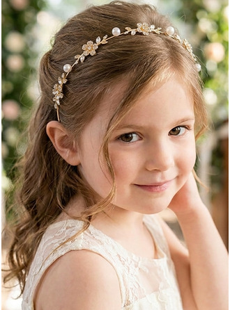 Fleurs petite fille d'honneur coiffes