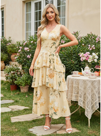 Klänning Maxi i Tryckt tyg med Blomtryck