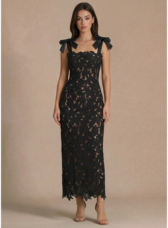 Col carré sans manches fleurs robe