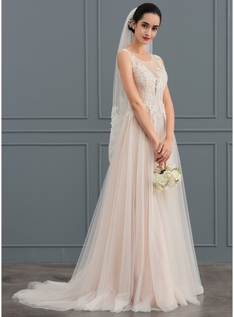 vestidos de novia baratos en la tienda de los chinos en usera