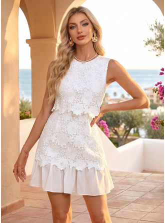 Renda mini vestido