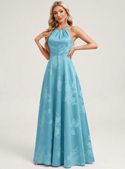 Trapèze col américain plis satin mat robe