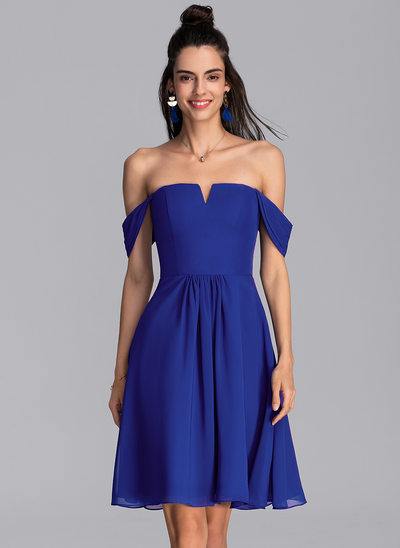 A-Line Off-the-Shoulder Knee-Length Chiffon Homecoming Dress 