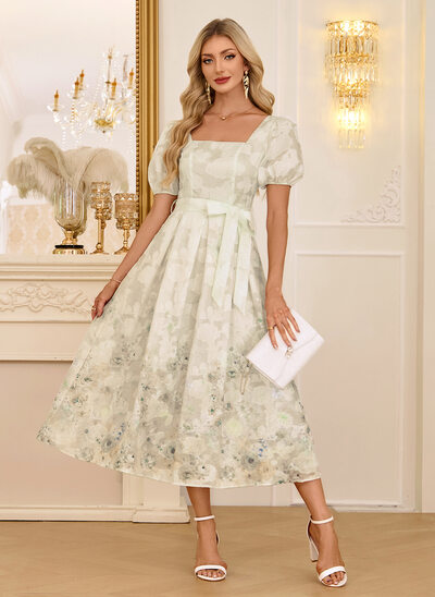 Vestido midi con estampado floral de devoré floral