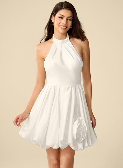 Kleid in Prinzessin-Linie mit Neckholder Ärmellos Bubble Hem aus Satin